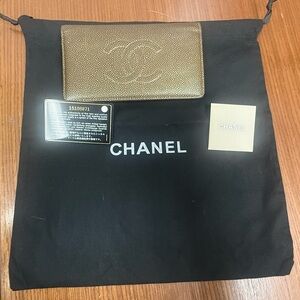 CHANEL Metallic Gold Key & Card Holder